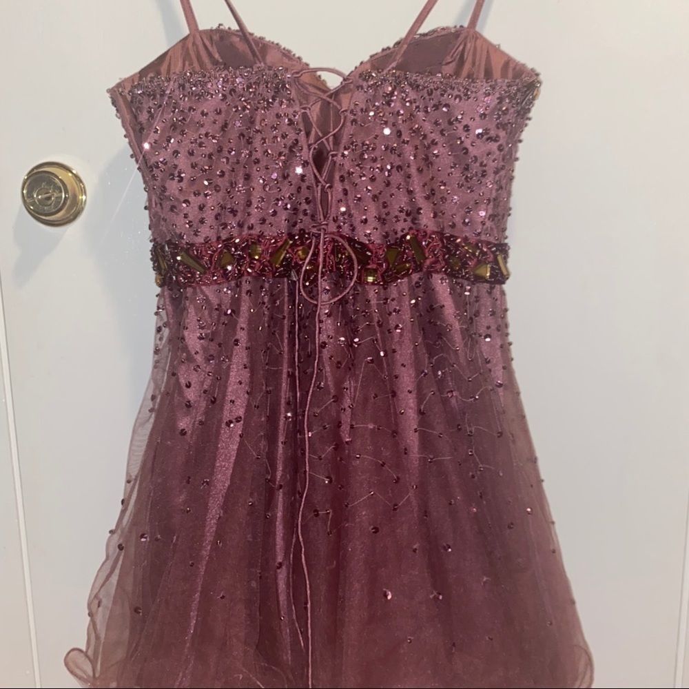 Dave & Johnny Semi Formal Dress - Picture 4 of 7